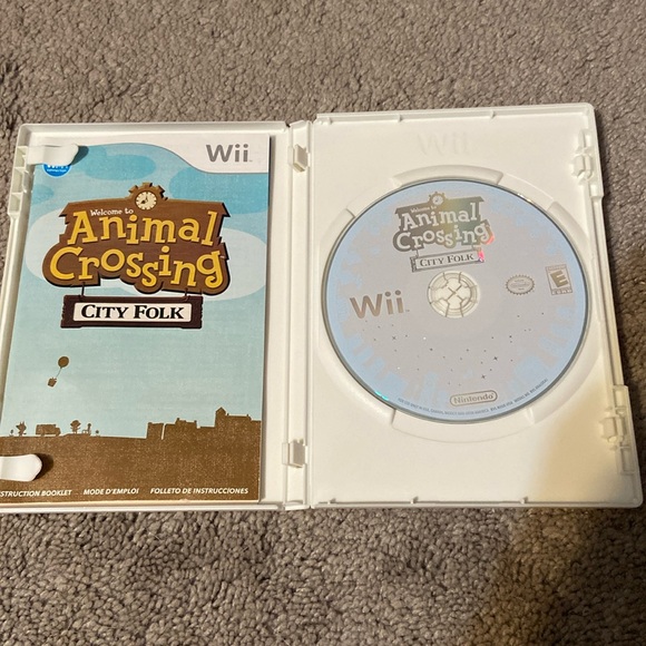Animal Crossing City Folk Nintendo Wii Authentic Case, Disc and Booklet - Picture 3 of 6